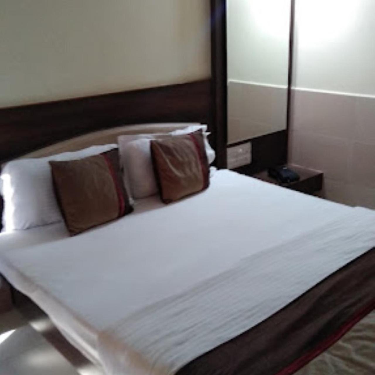 Divya Jyot Residency Bhuj酒店 外观 照片