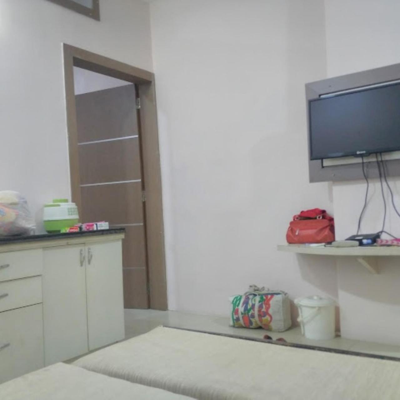 Divya Jyot Residency Bhuj酒店 外观 照片