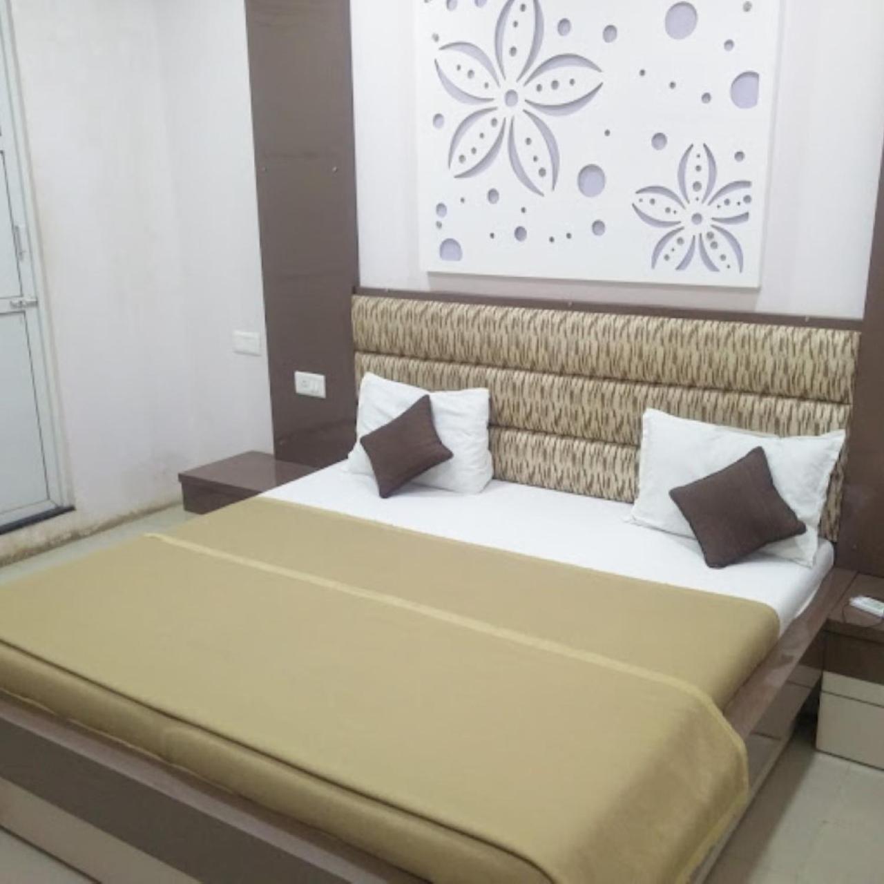 Divya Jyot Residency Bhuj酒店 外观 照片